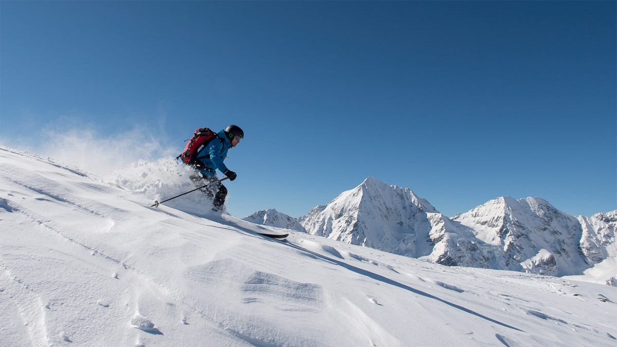 skifahrer powder slwi